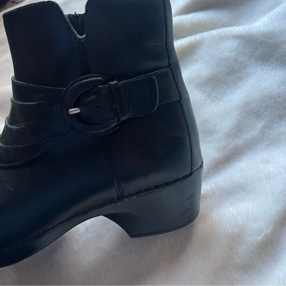 Dansko Tabitha Black Leather Ankle Boots - Picture 4 of 9
